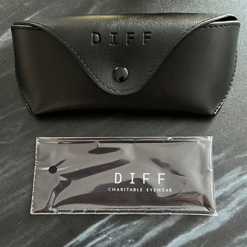 Diff EyeWear Sunglasses Case